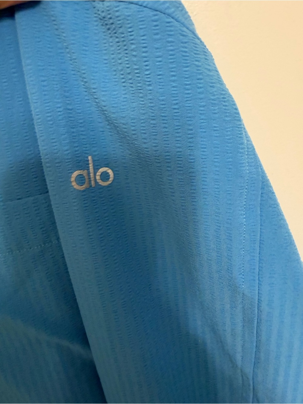 Alo- dreamscape button down - Picture 3 of 3